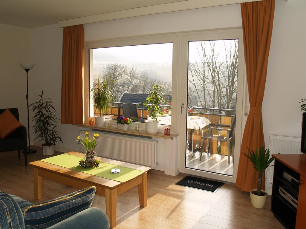 De Roosvakantiewoningen Wiemeringhausen Kamer foto