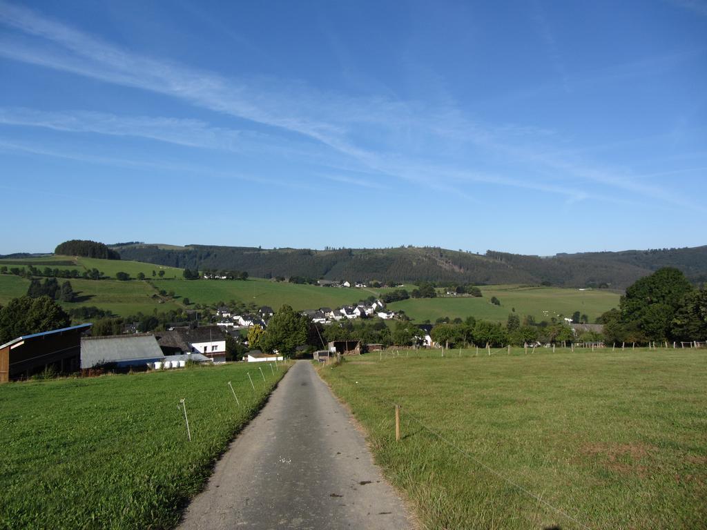 De Roosvakantiewoningen Wiemeringhausen Buitenkant foto