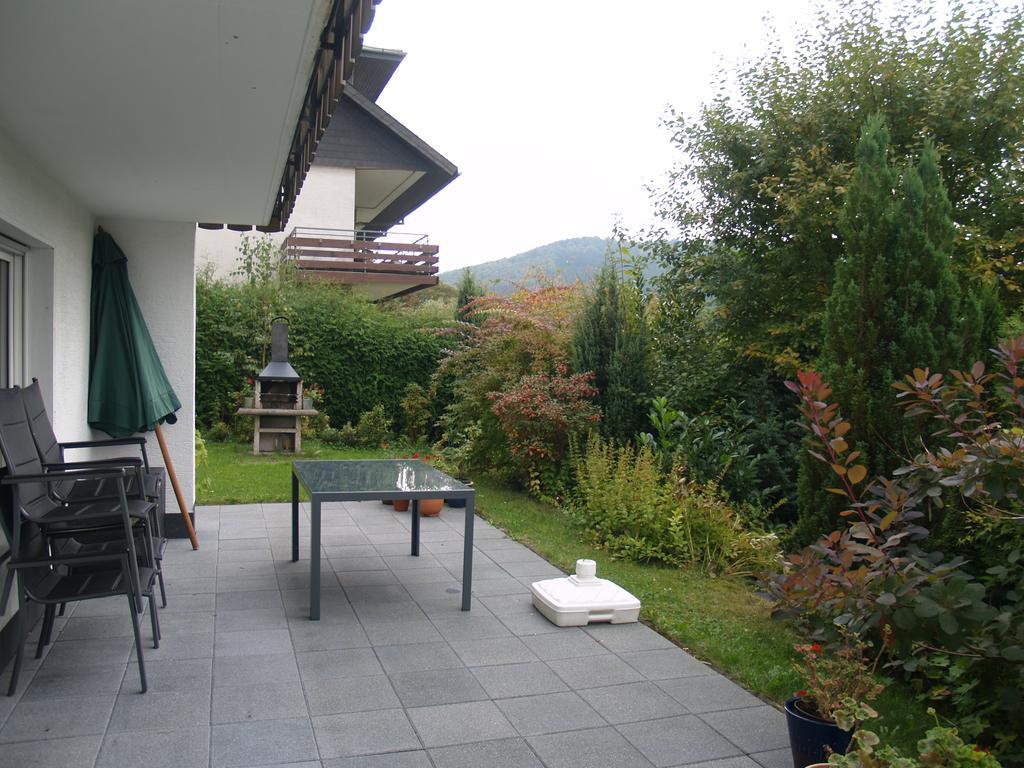 De Roosvakantiewoningen Wiemeringhausen Buitenkant foto